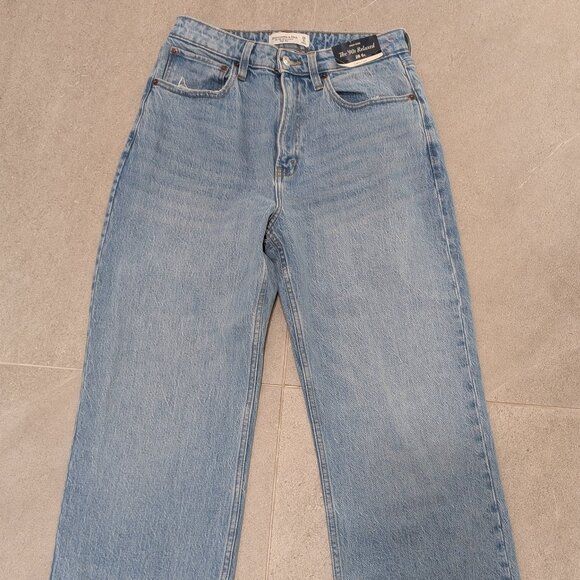 Abercrombie & Fitch Jeans The ‘90s Relaxed’; 28 Short - Picture 2 of 3